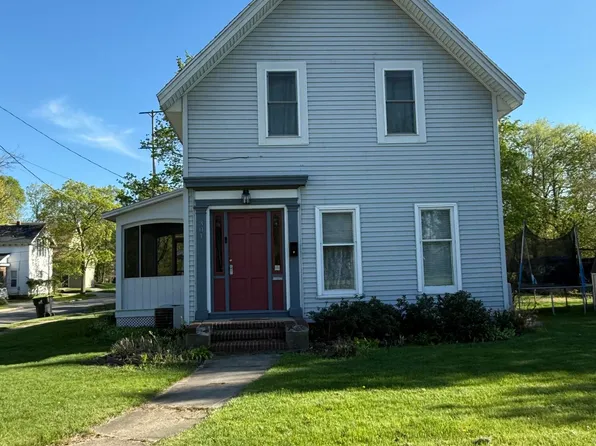 301 W Washington St, Greenville, MI 48838