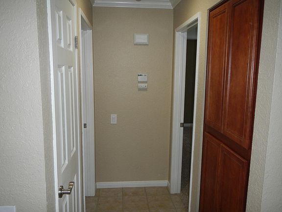 3rd image of 78650 Avenue 42 APT 1215