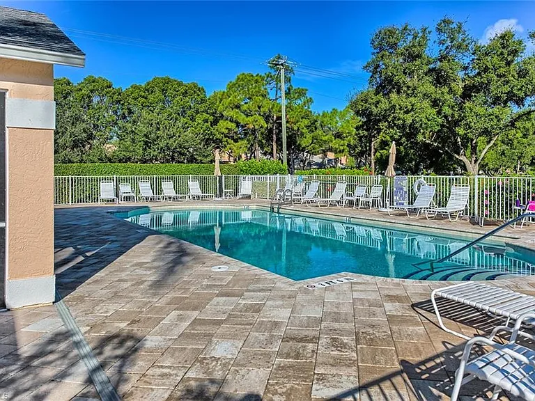 774 Wiggins Lake Dr #106 — Photo 32
