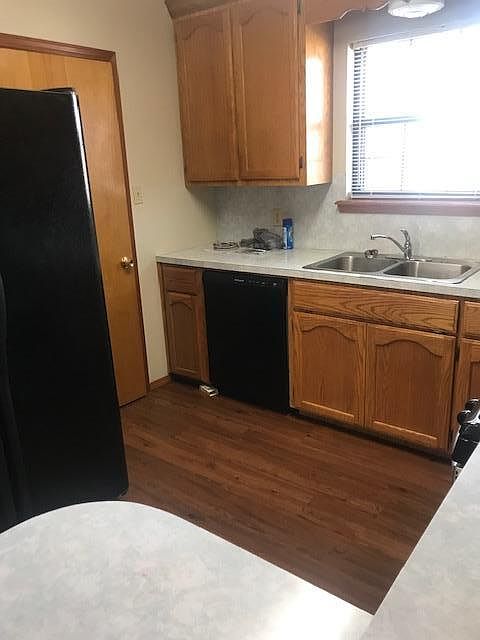 1st image of 902 N Frankfort Ave