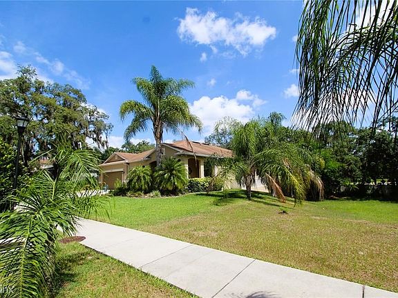 4th image of 10928R Pond Pine Dr