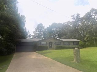 1357 Old Lake Rd, Brandon, MS 39042