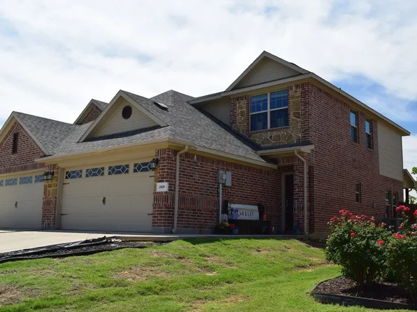 4909-4911 Villas Dr, Sanger, TX 76266