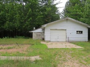 4746 18th Rd, Escanaba, MI 49829