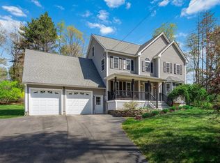 3 Lang Rd, Deerfield, NH 03037