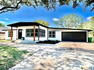 2605 N Ben Jordan St, Victoria, TX 77901