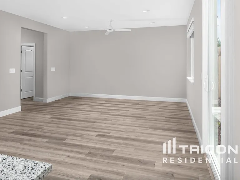 Tricon Sunridge — Photo 36