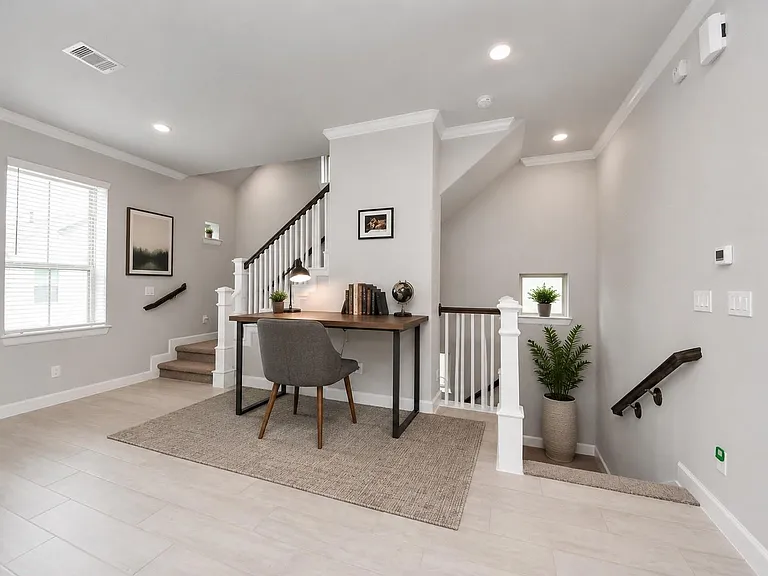 2014 Windsor Meadow Trce — Photo 12