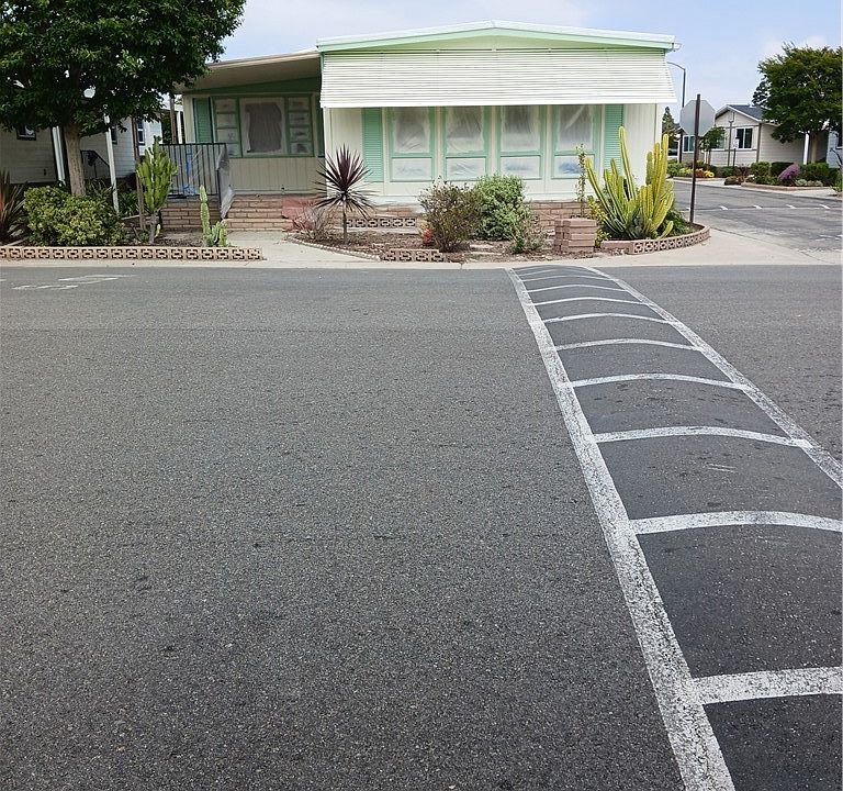 1st image of 5772 Garden Grove Blvd Space 6