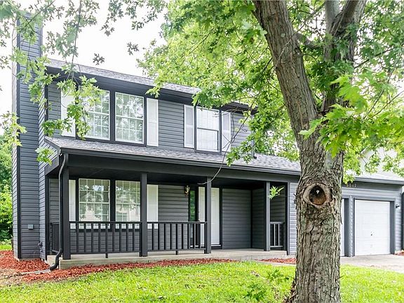 3rd image of 5847 Liberty Creek Dr E