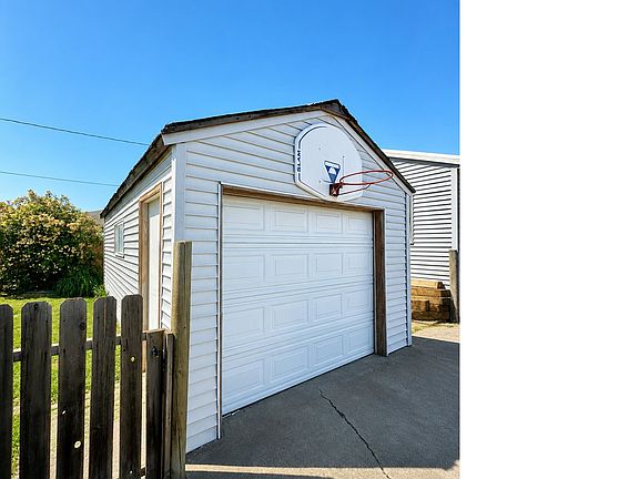 5th image of 2323 Failing Ave