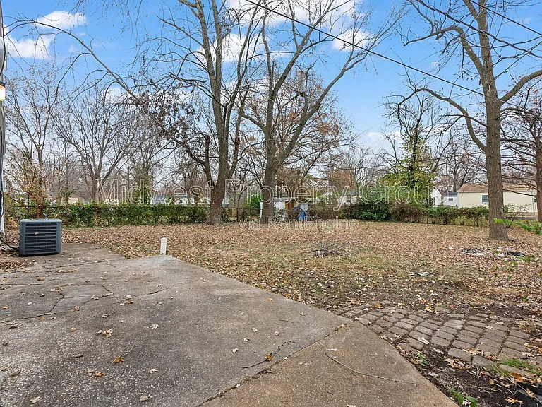1414 E Pitman Ave — Photo 20