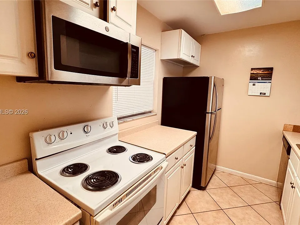 3214 NW 103rd Ter #108-B