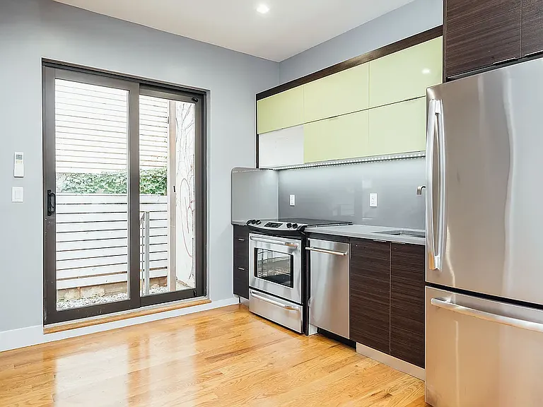 368 Throop Ave #1B — Photo 1