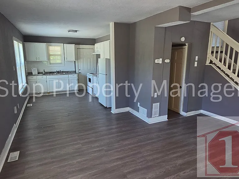 501 Kensington Ave — Photo 6