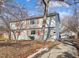 4315 Urbandale Ave, Des Moines, IA 50310