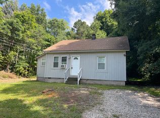 909 James J Freeland Mem Dr, Hillsborough, NC 27278