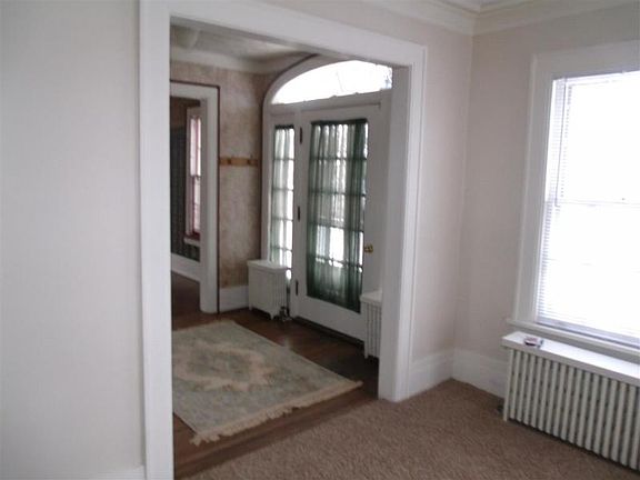 2nd image of 311 E Madison St