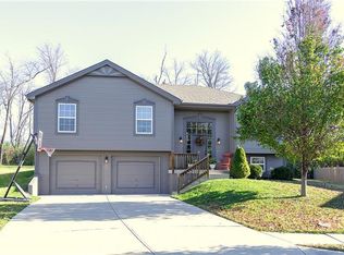 11801 N Tracy Ave, Kansas City, MO 64155