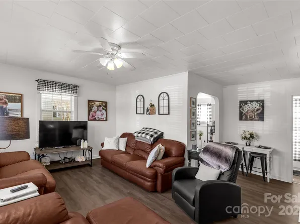 727 Fickling Dr, Lancaster, SC 29720