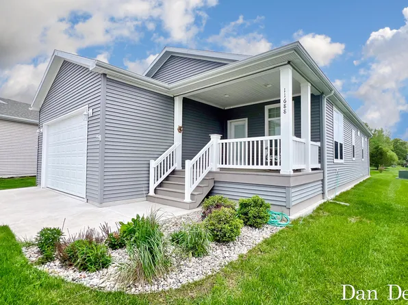 11688 Melanie Way Dr NE, Rockford, MI 49341