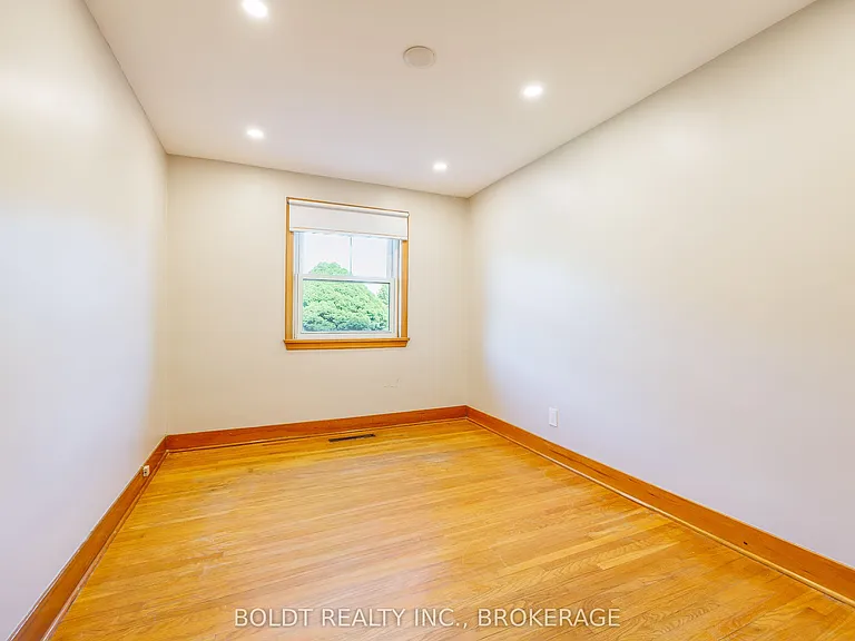 127 Louth St #1 — Photo 18