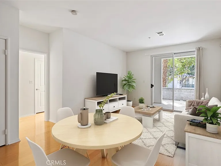 6400 Crescent Park E #111 — Photo 1