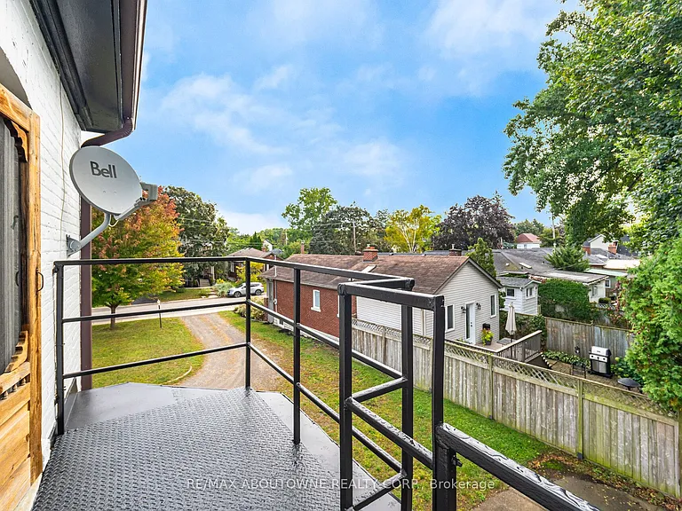 486 Holtby Ave #3 — Photo 15