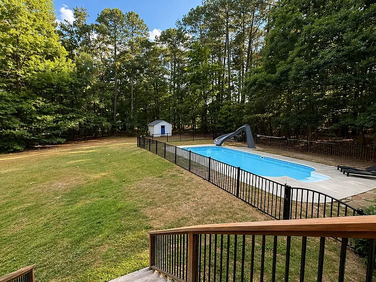 304 Dowell Dr — Photo 19