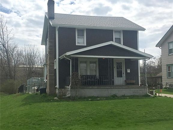 5th image of 1724 31st St NE