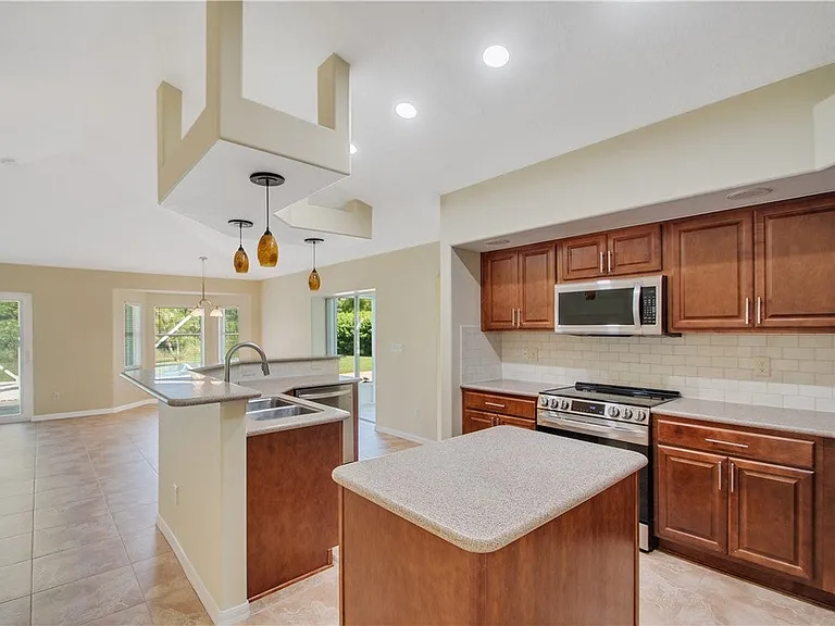 739 S Easy St — Photo 14