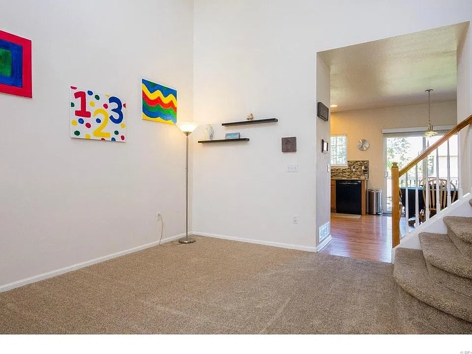 3123 W 105th Ct