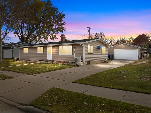 632 Idlewild St, Kaukauna, WI 54130