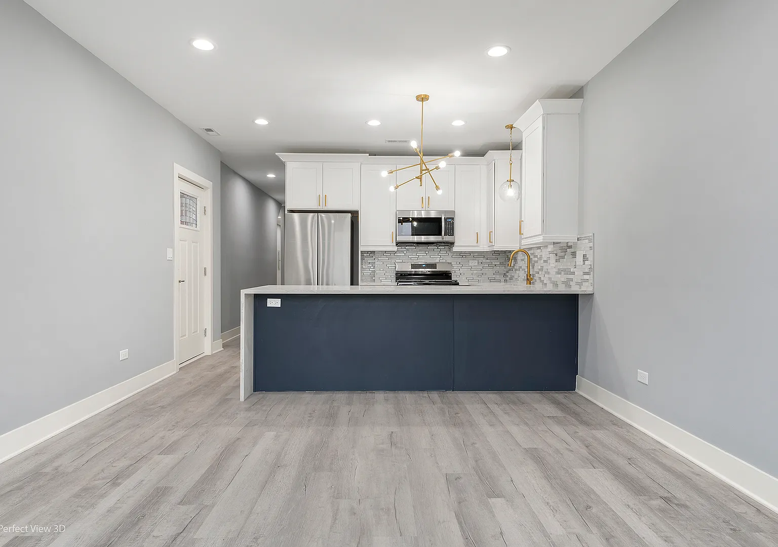 3 bed, 1300 sqft, $2,400 — Photo 4
