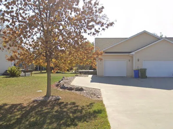 221 Dakota Trl, Brookings, SD 57006