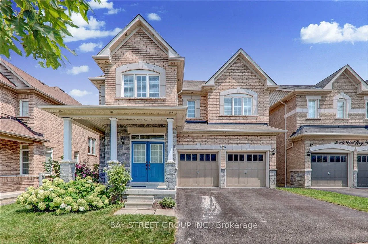 4 bed, $3,200 — Photo 1
