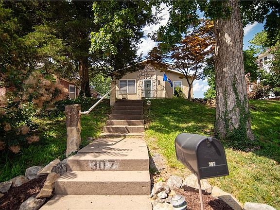 3rd image of 307 Riley St