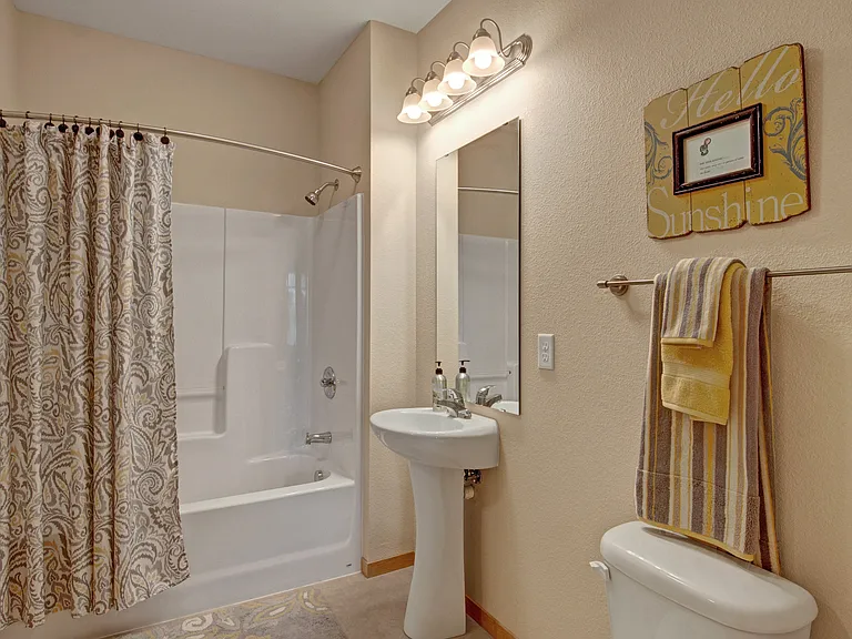 The Covington Apartment Homes — Photo 12