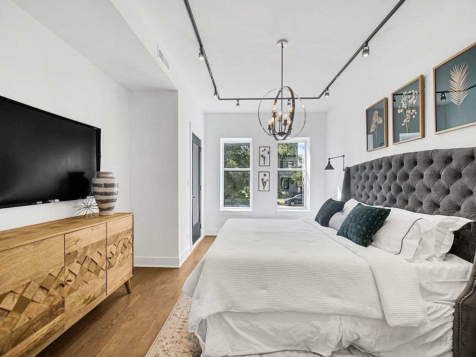 1st image of 4559 S Michigan Ave #4S