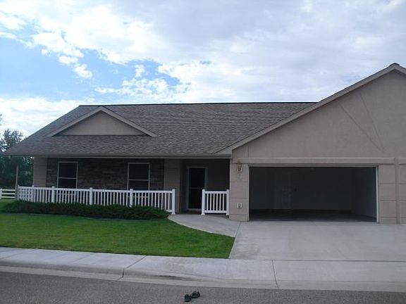 3rd image of 712 Sagebrush Dr