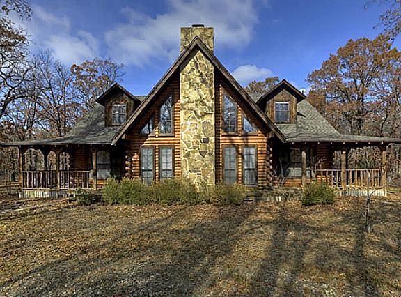 2nd image of 2789 Hideaway Ln