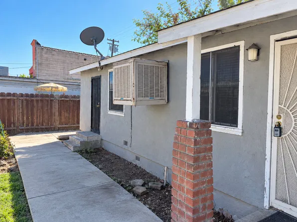 909 1/2 4th St, Modesto, CA 95351