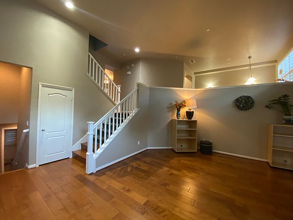 3rd image of 730 Tennis Club Ln
