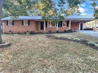 317 Arrowhead Cir, Spartanburg, SC 29301