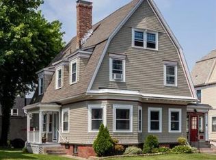 86 Fairfield St, Springfield, MA 01108