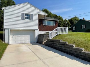 2725 Smith Dr, Endwell, NY 13760