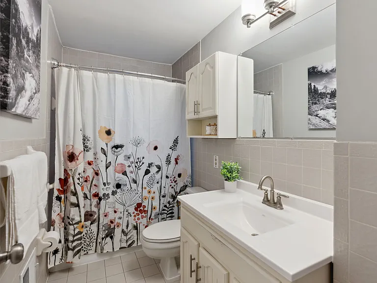 2415 Telegraph Rd — Photo 15