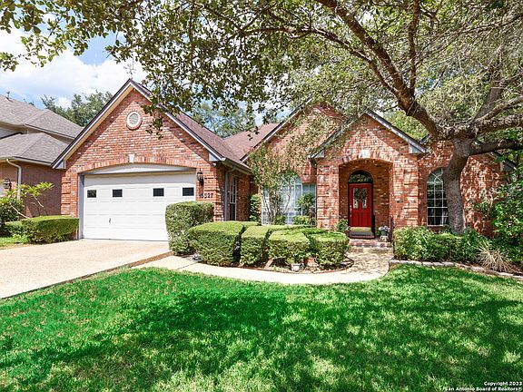 3rd image of 15327 ANTLER CREEK DR