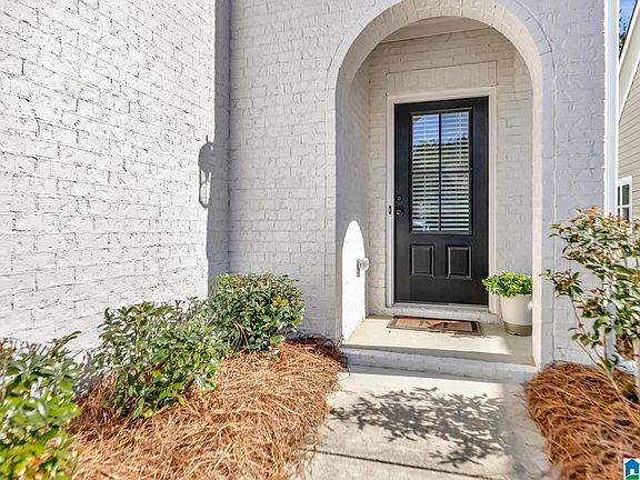 2nd image of 2162 Springfield Dr