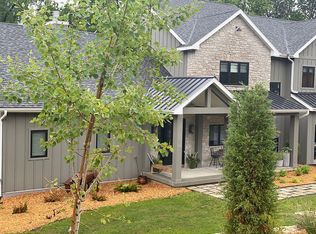 W11387 High Point Rd, Lodi, WI 53555